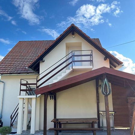 Apartment Anna Saborsko エクステリア 写真