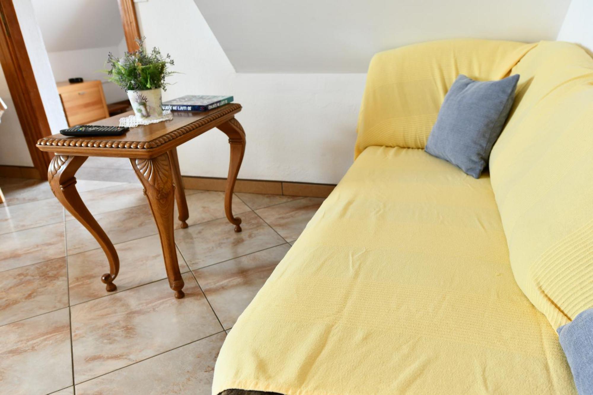 Apartment Anna Saborsko エクステリア 写真